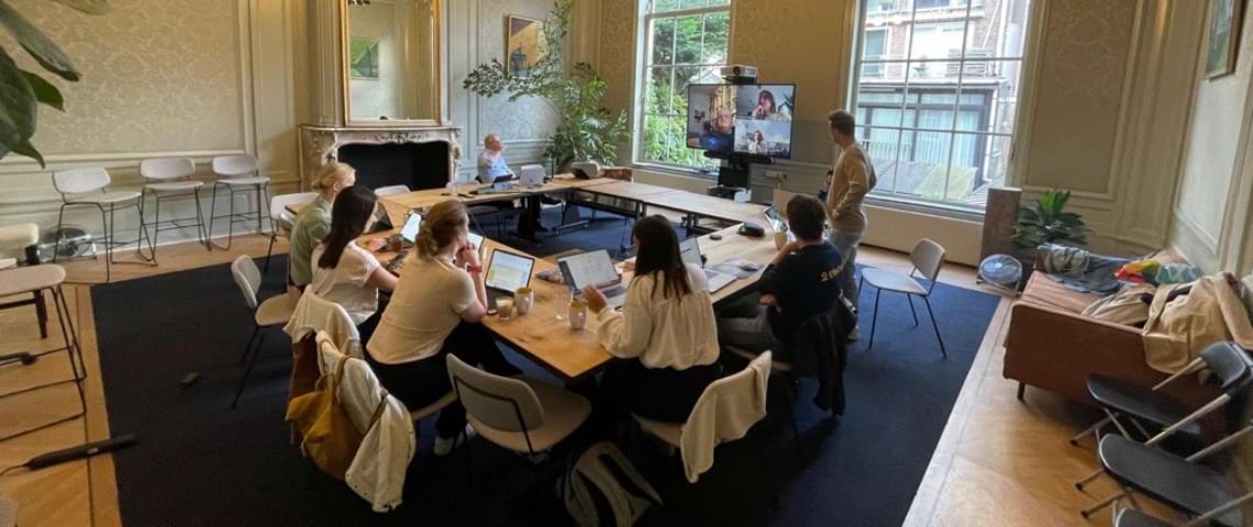 How AI is Revolutionizing Employee Feedback Technology: Insights from Effectory